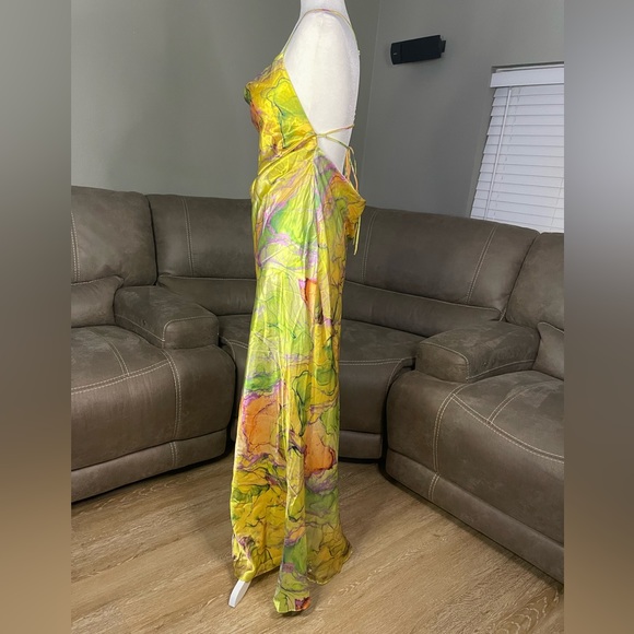 🔥NWT Vici Miami Nights Satin Cowl Neck Maxi Dress M
Sexy Summer Date Party Event - Picture 14 of 16